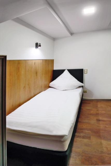 Hotel Am Markt Oebisfelde Extérieur photo